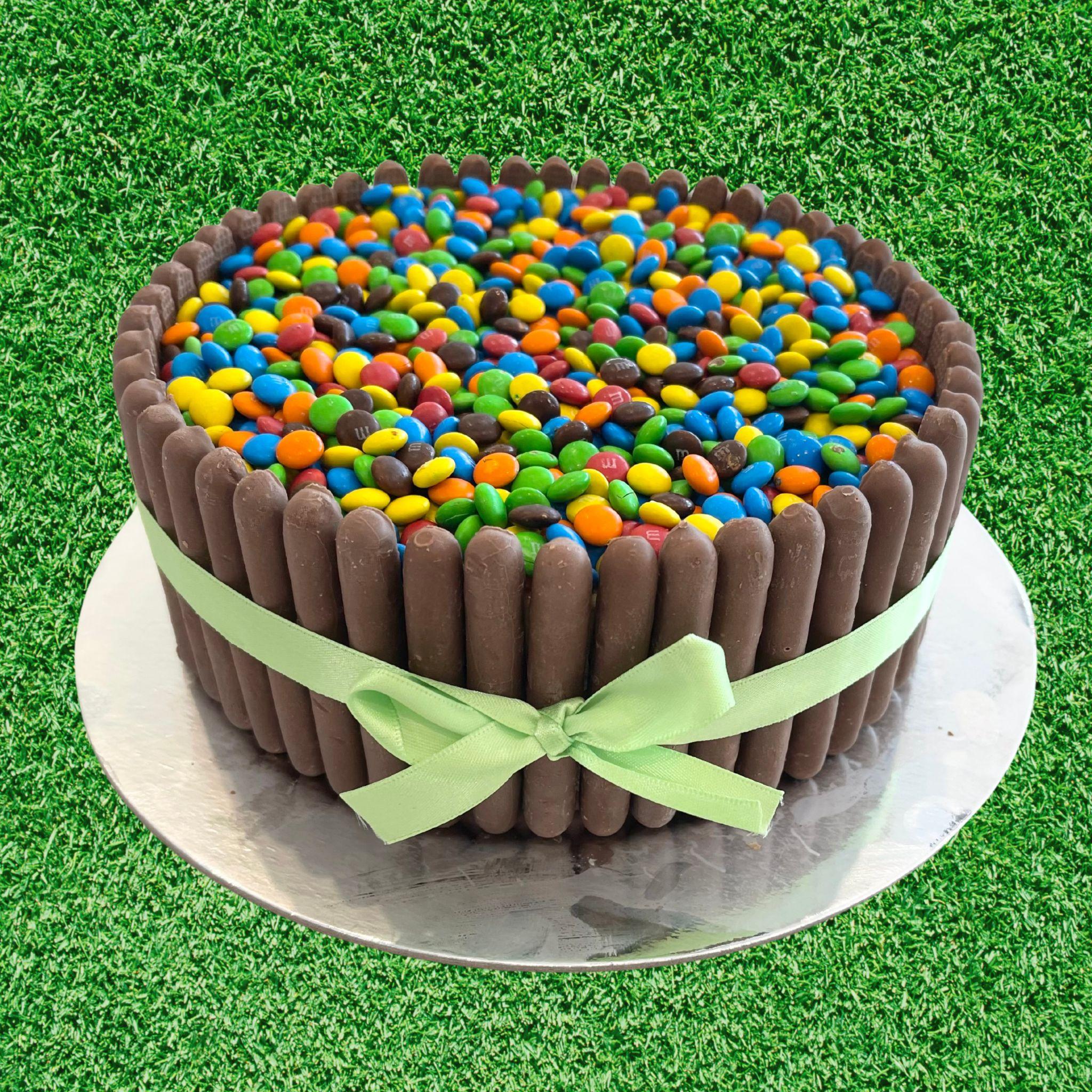 Gelato M&M Cake