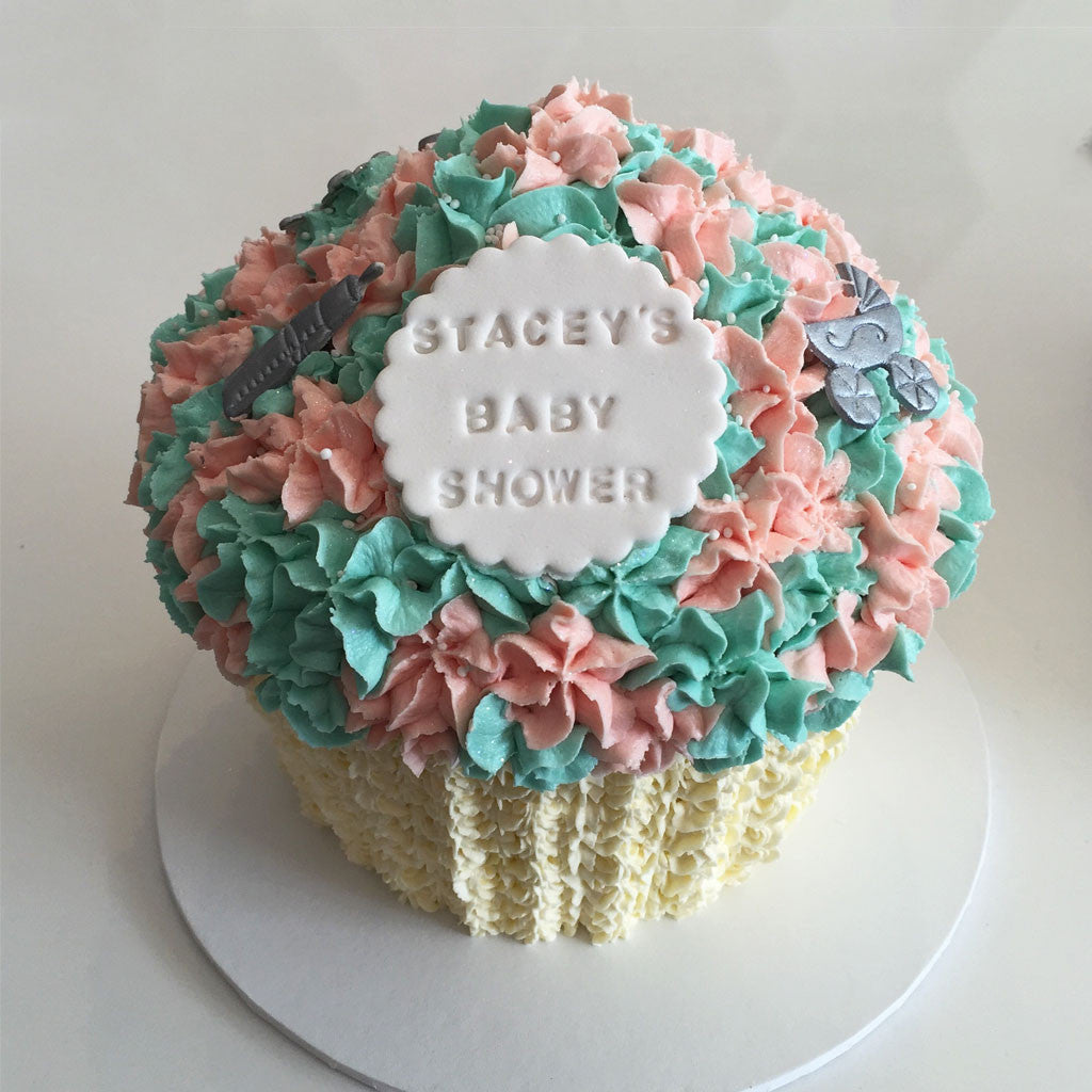 Baby shower cheap giant cupcake