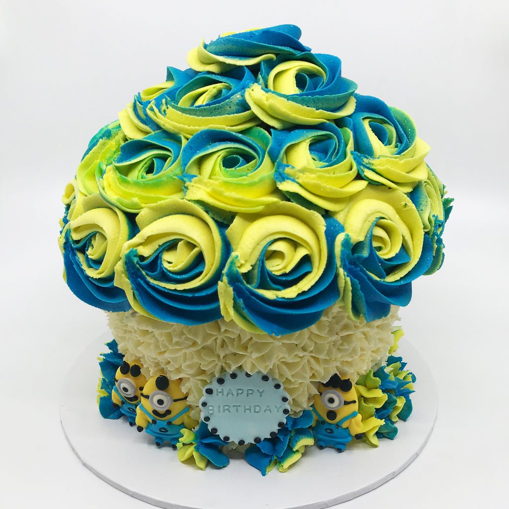 Giant Cupcake Minions Cake