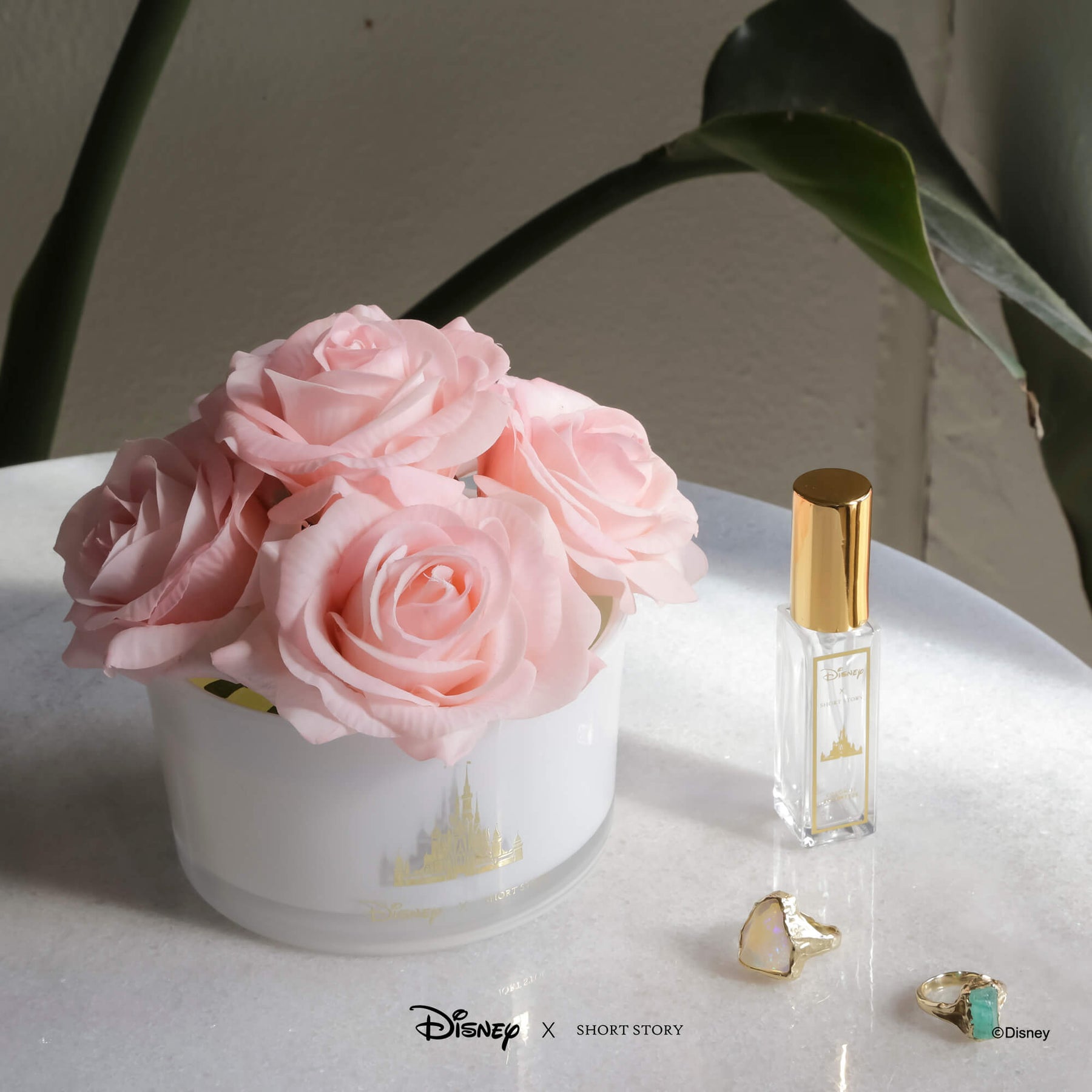 Disney Floral Bouquet Diffuser - Aurora, Sleeping Beauty (Sweet Forest Berries)